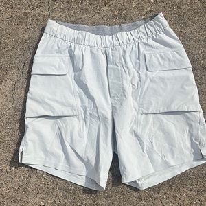 Mens size XS lululemon shorts (2)
